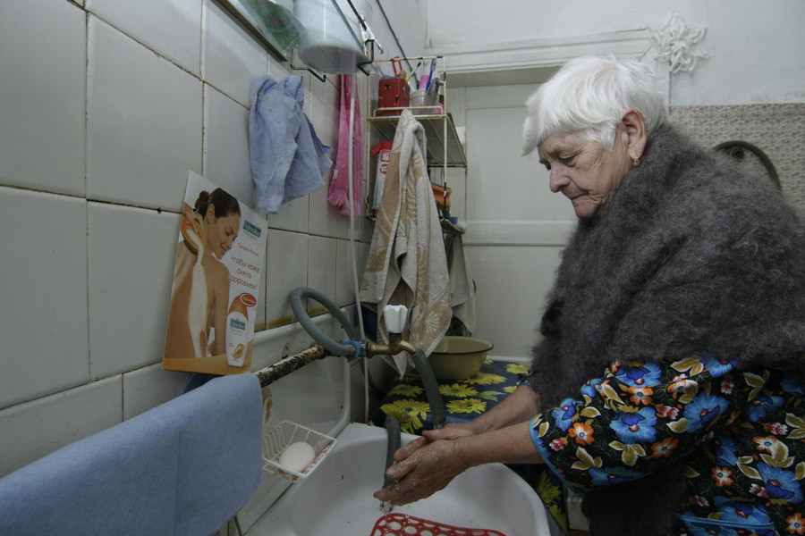 Многие жители столиц решили проводить самоизоляцию в деревнях. Фото: Андрей Степанов