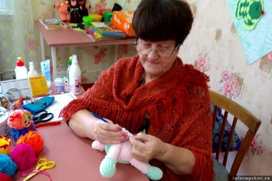 Татьяна Горбунова - участница чемпионата по вязанию. Фото организаторов чемпионата.