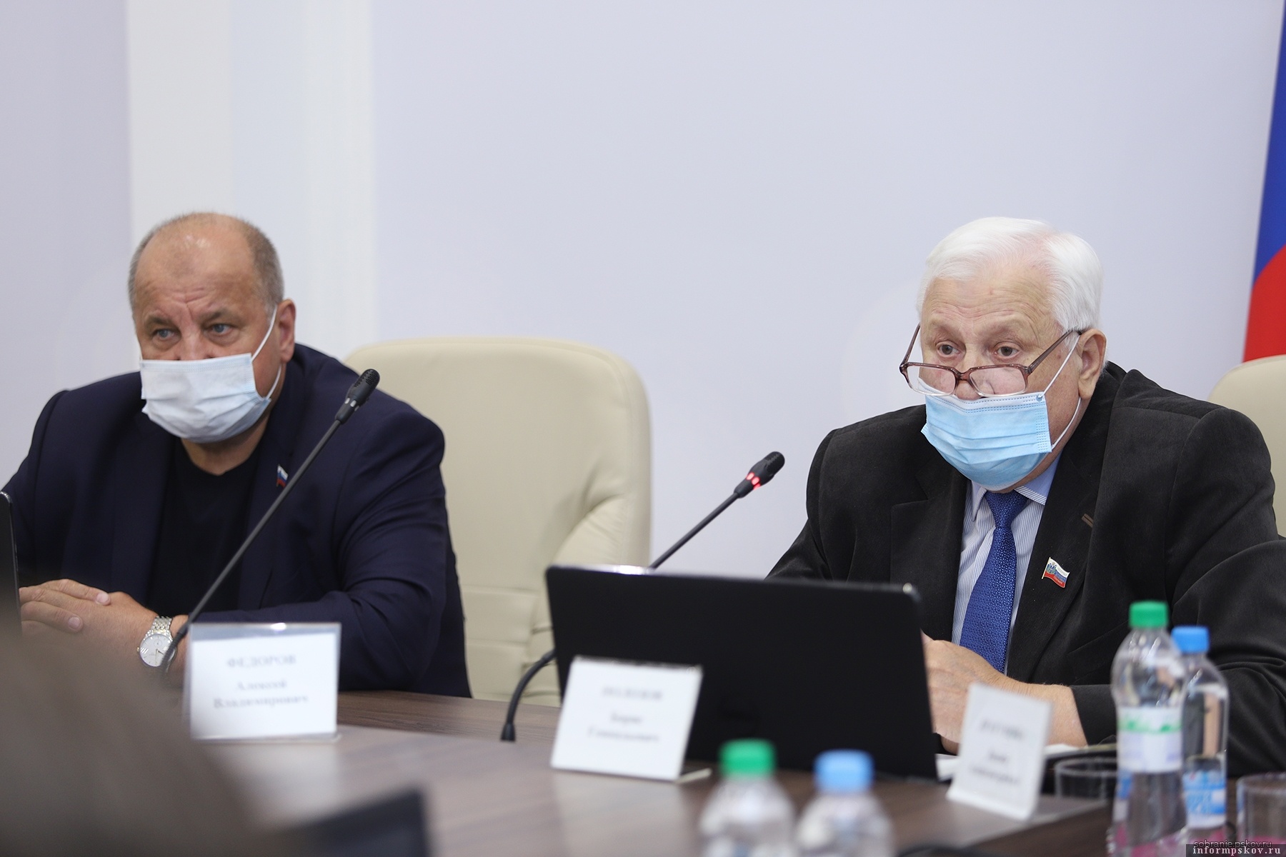 Фото: пресс-служба Псковского областного Собрания.