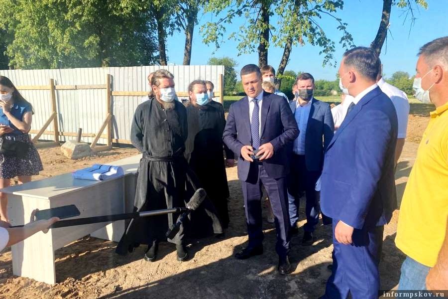 Создание парка было анонсировано губернатором и митрополитом Псковским и Порховским Тихоном. Фото ПАИ