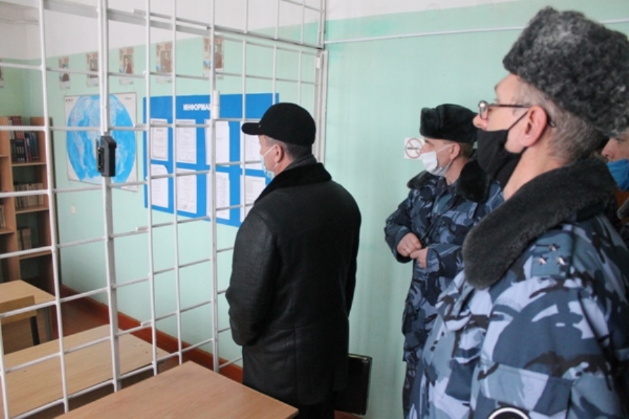 В ходе посещения представителями общественности был проведён опрос лиц, находящихся в учреждении