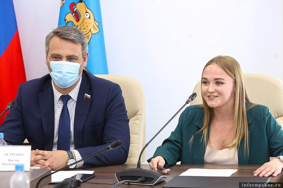 Фото: пресс-служба Псковского областного Собрания депутатов