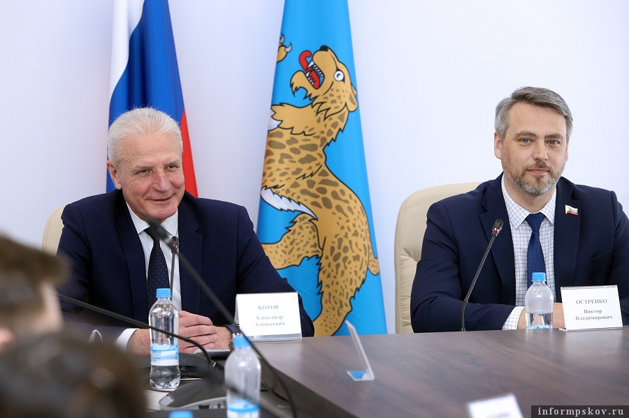 Фото: пресс-служба Псковского областного Собрания депутатов