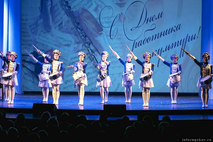 Великолукские мажоретки отличились на Калинградском чемпионате. Фото Luki-Nes