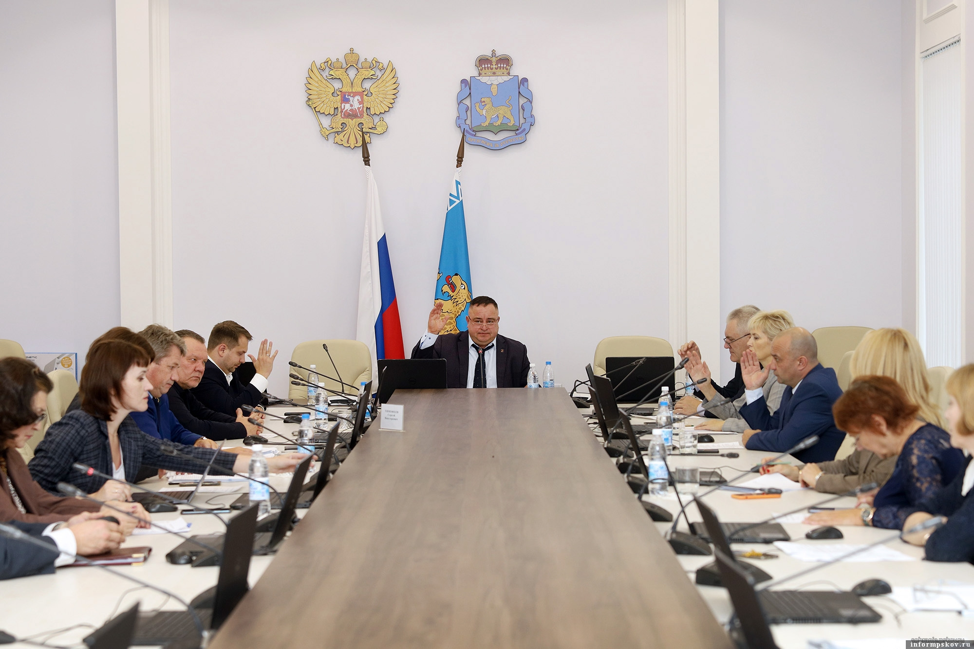 Фото здесь и далее: пресс-служба Псковского областного Собрания депутатов