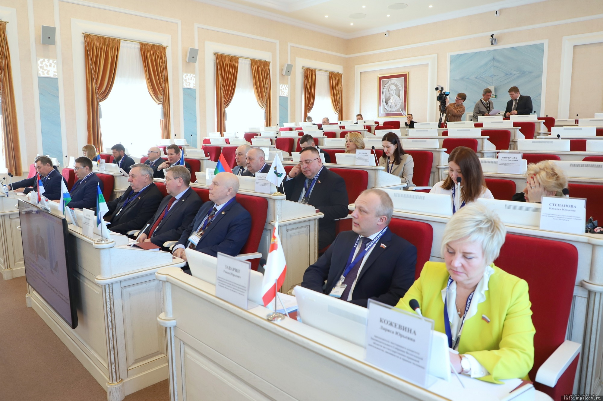 Фото: пресс-служба Архангельского областного Собрания депутатов