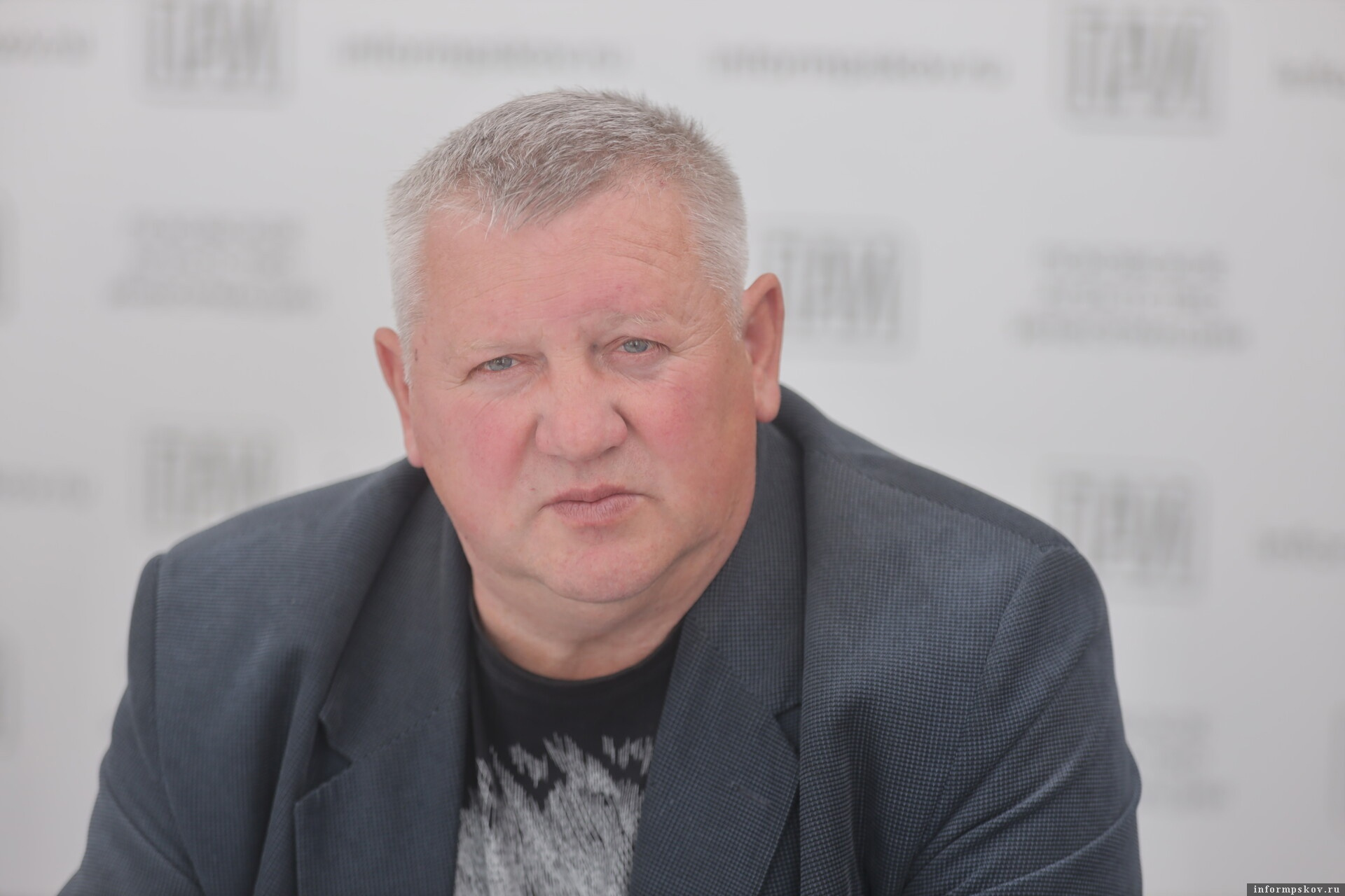 Константин Смирнов