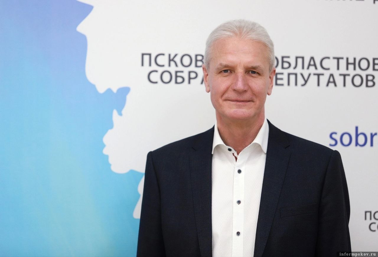 Фото пресс-службы Псковского областного Собрания депутатов