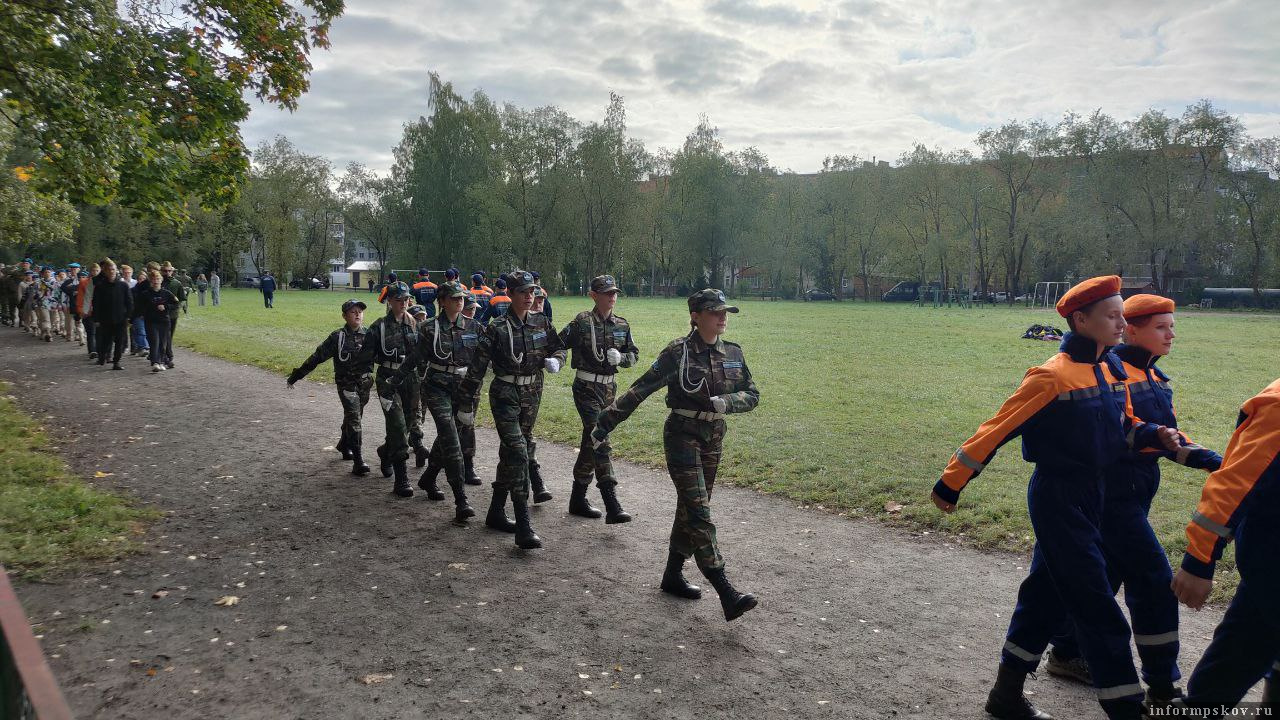 Городской этап «Зарницы» проходит в Пскове. Фото здесь и далее: ПАИ