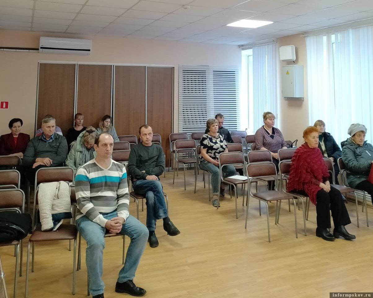 День информационно-правовой помощи провели псковские юристы в Стругах Красных. Фото: региональное отделение Ассоциации юристов России