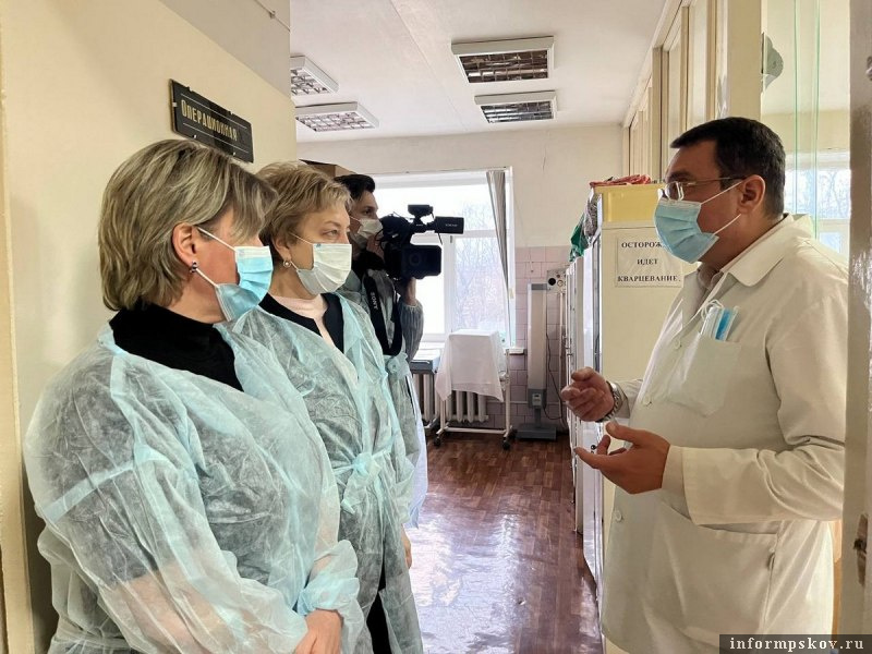 Провели внеплановую проверку Себежской районной больницы. Фото: здесь и далее правительство Псковской области