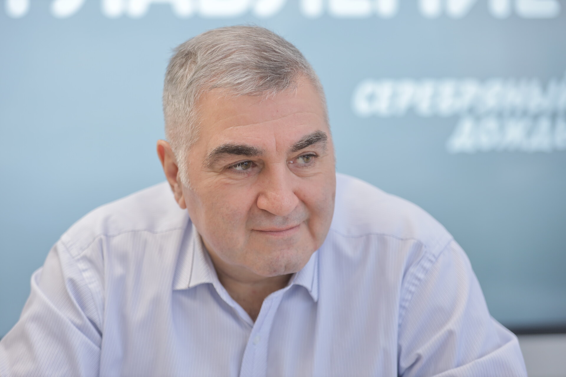 Армен Мнацаканян предлагает уточнить ПДД в отношении участников СВО. Фото: ПАИ