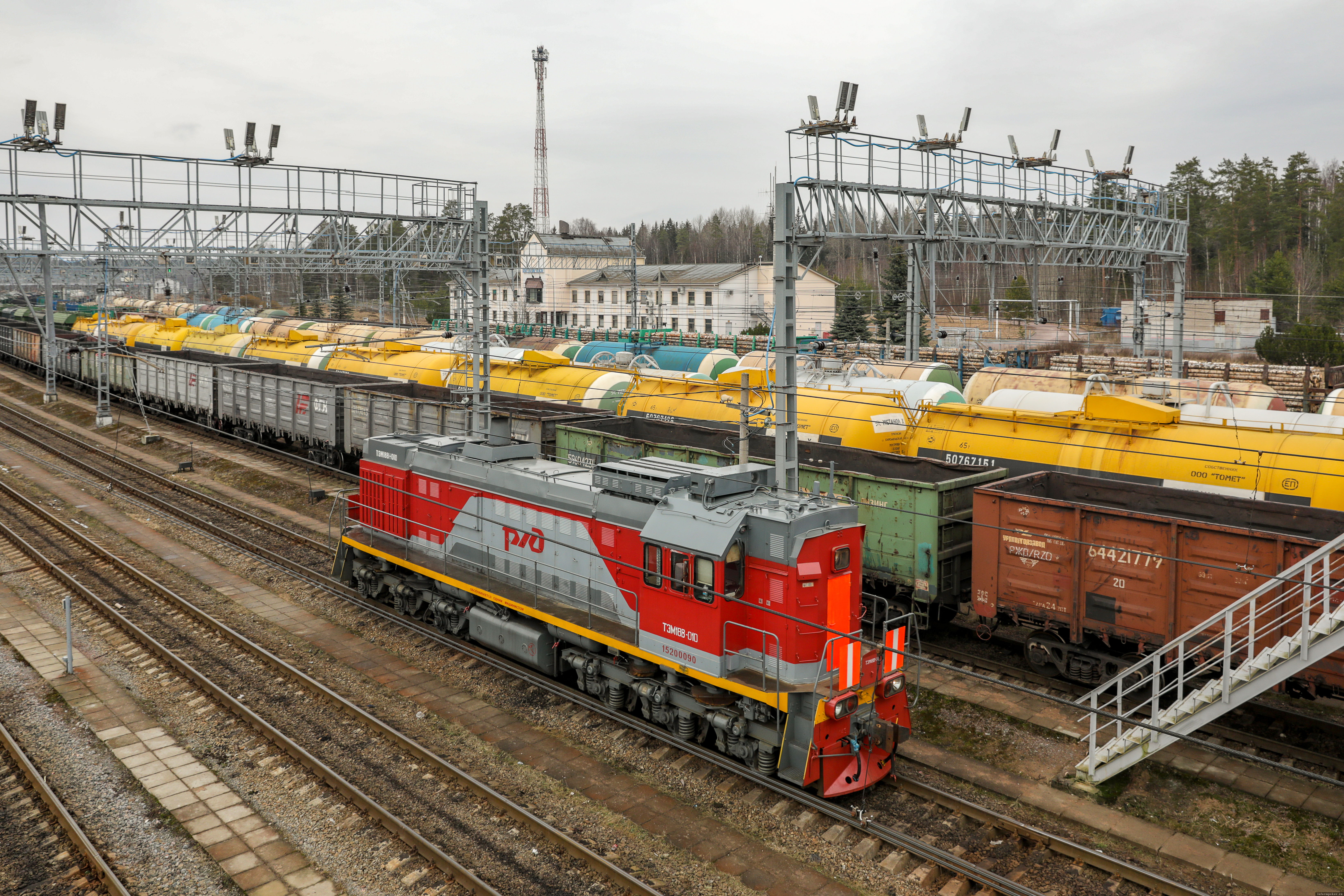 Более 400 тысяч тонн грузов перевезли на поездах в Псковской области с начала года. Фото: пресс-служба РЖД