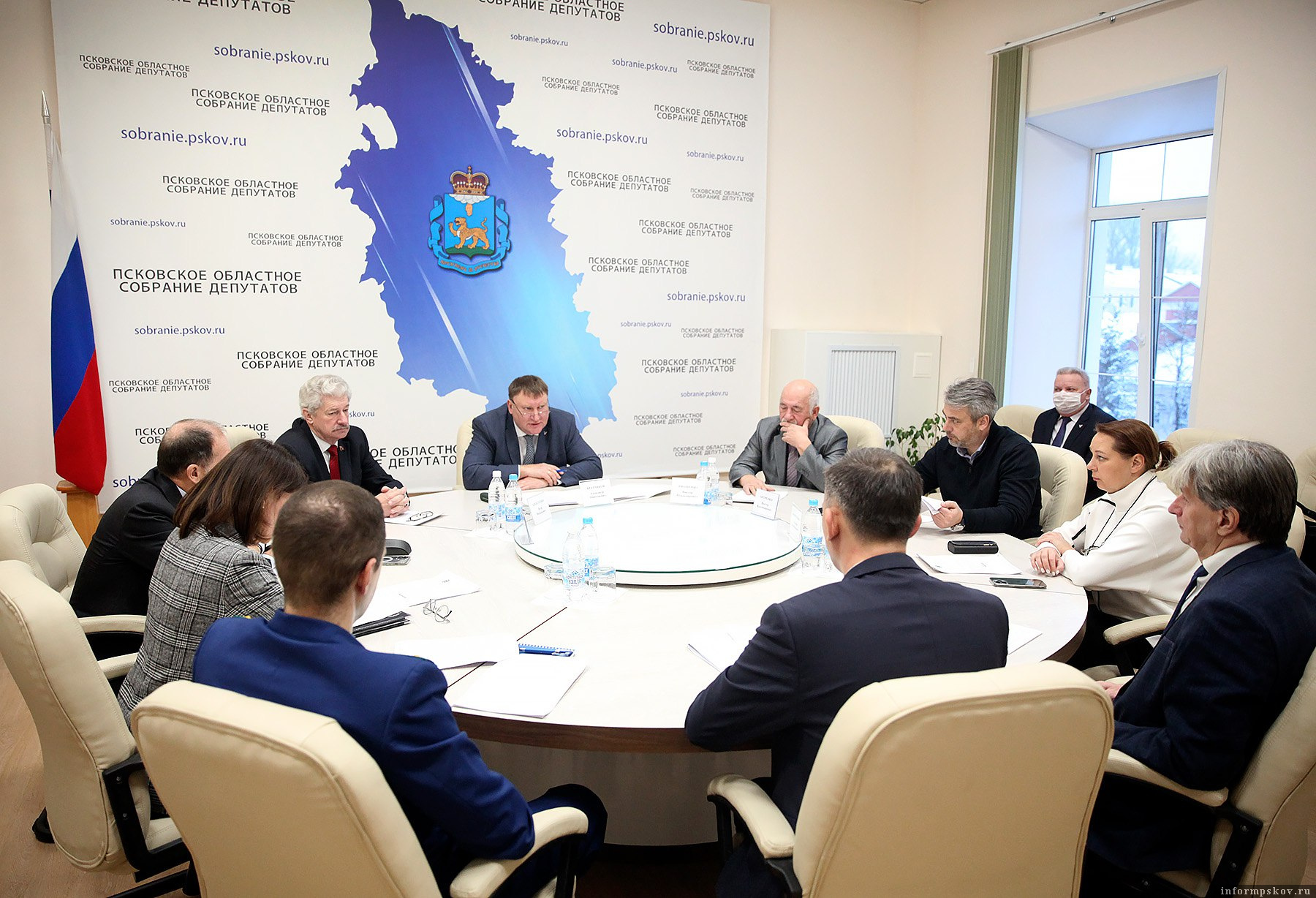 Закон против «мусорного коллапса» готовится принять Псковское областное Собрание. Фото пресс-службы Собрания депутатов