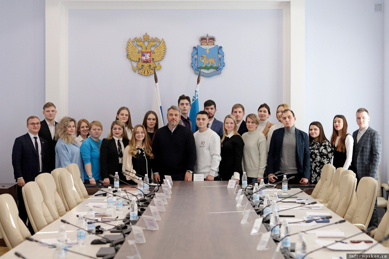 Фото пресс-службы Псковского областного Собрания