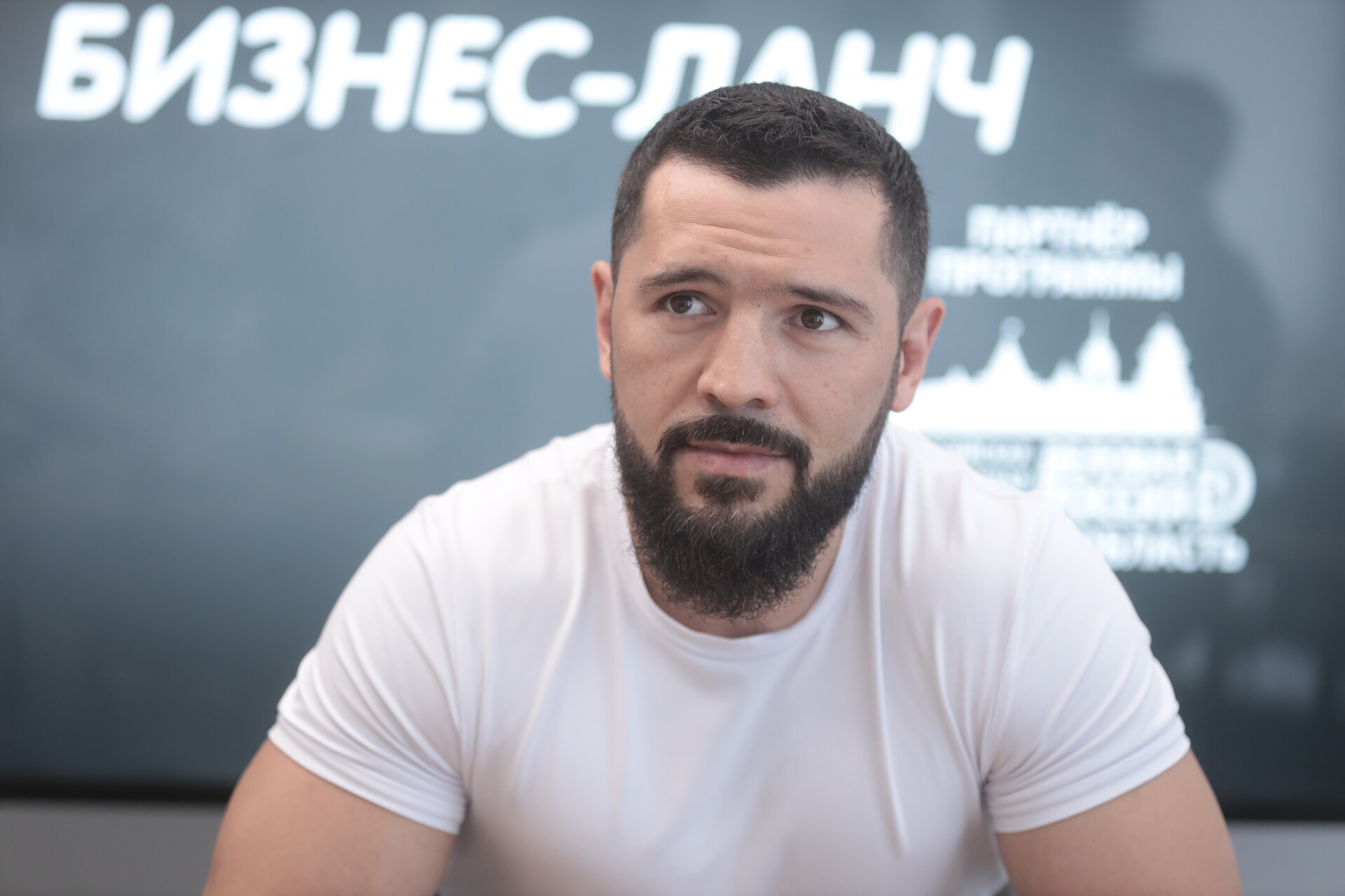 Артур Акавов