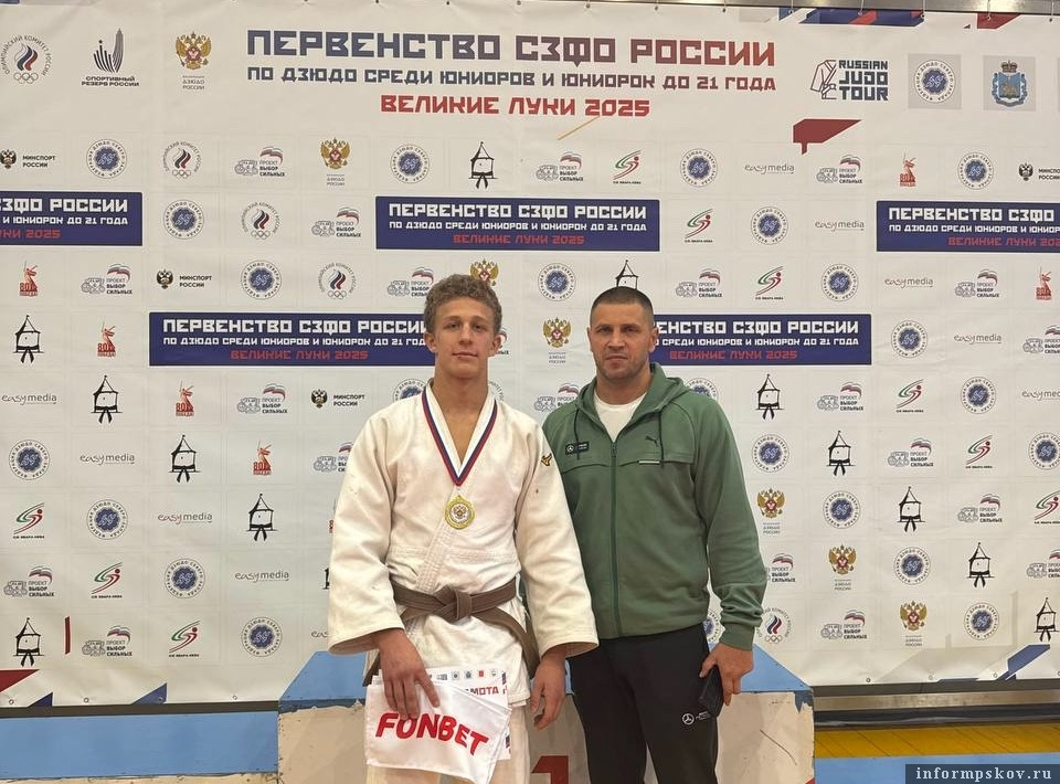Среди юниоров первое место в весе до 73 килограммов занял Кирилл Кротов. Фото: клуб единоборств «Спортивное единство»
