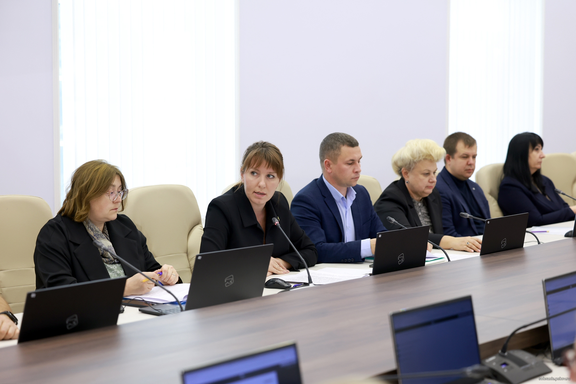 Фото: пресс-служба Псковского областного Собрания депутатов