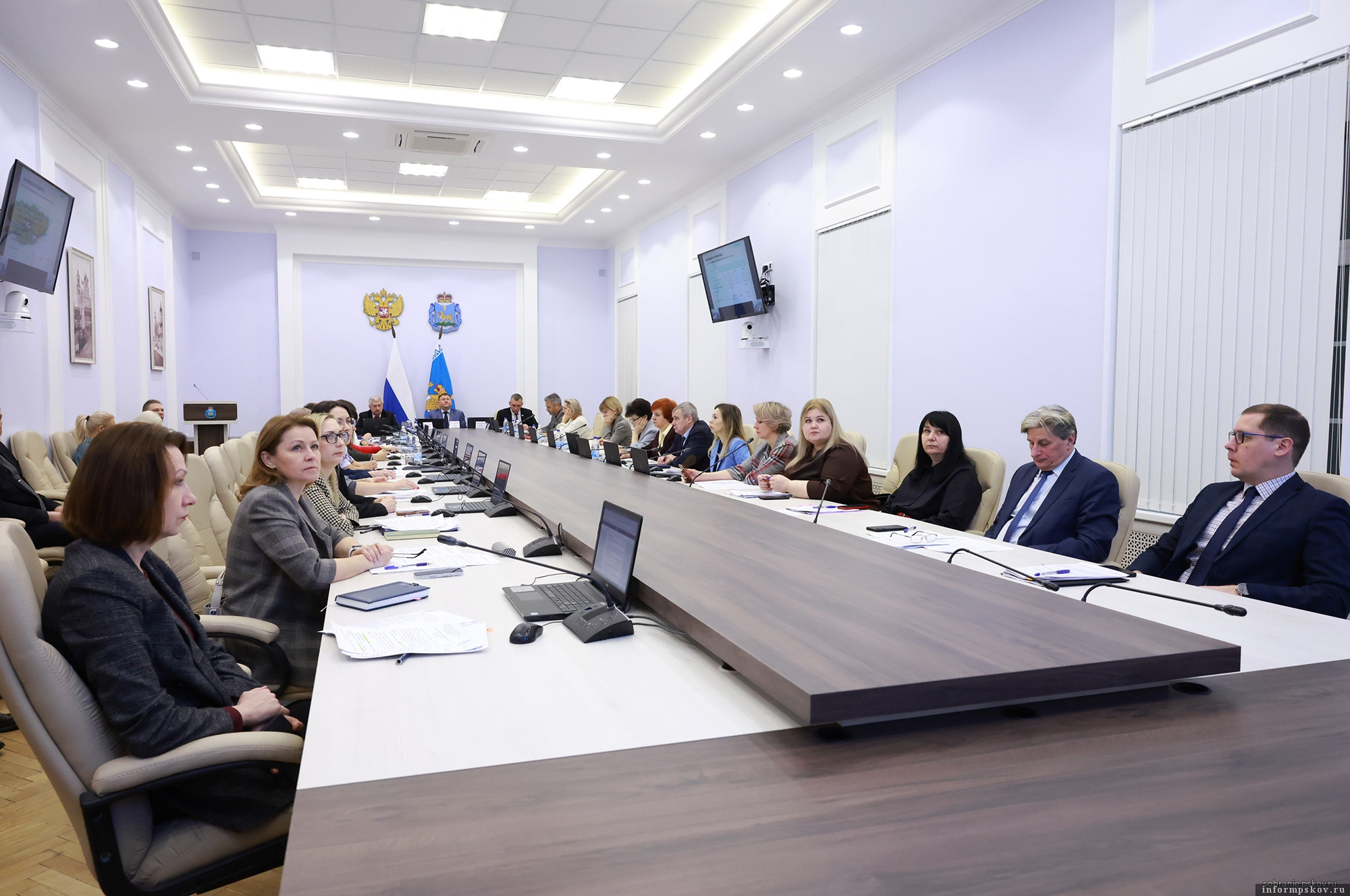 Фото здесь и далее: пресс-служба Псковского областного Собрания депутатов