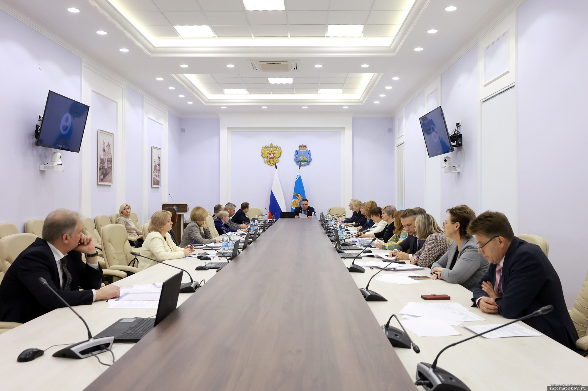 Фото: пресс-служба Псковского областного Собрания