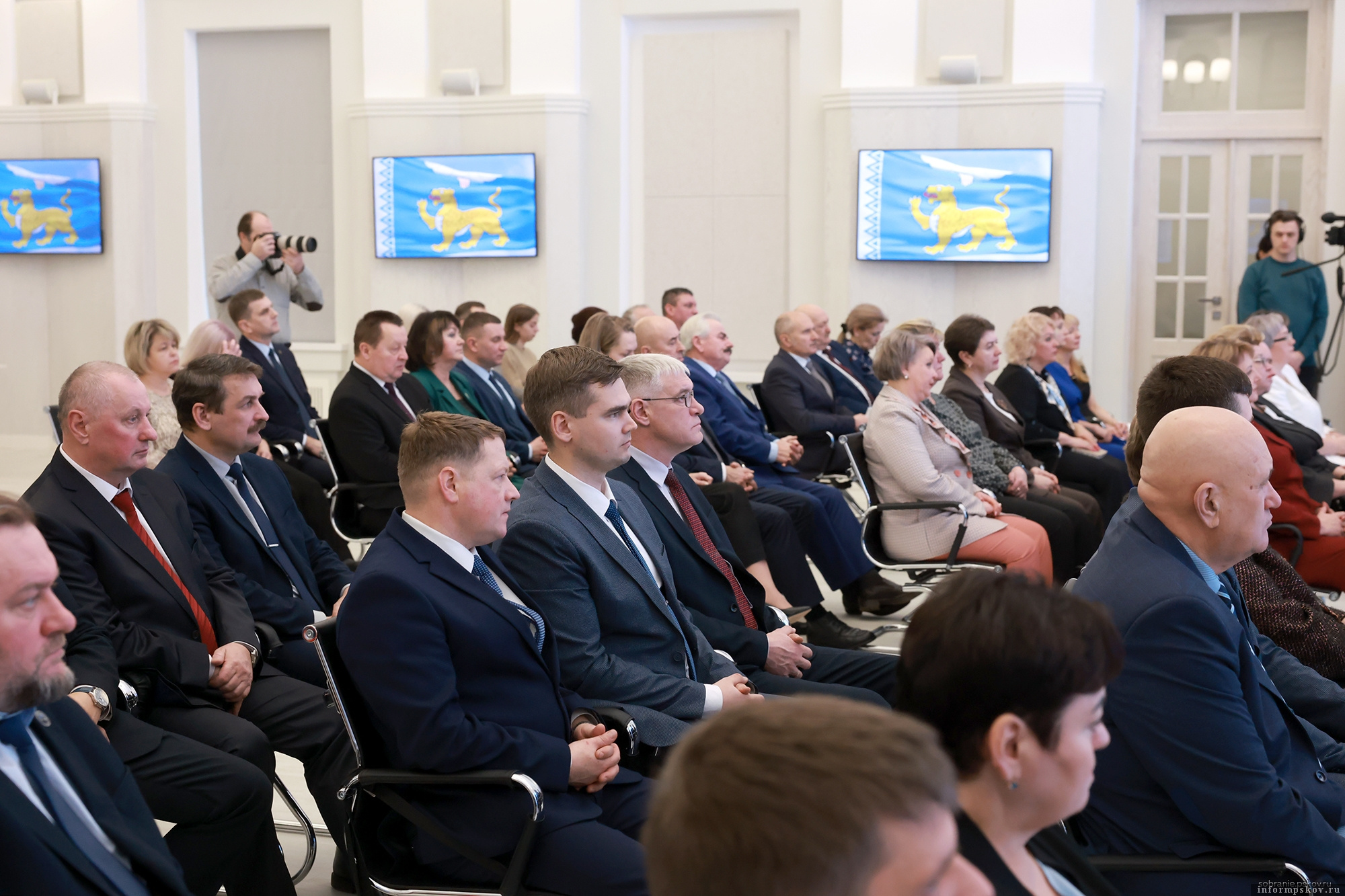 Фото здесь и далее: пресс-служба Псковского областного Собрания депутатов