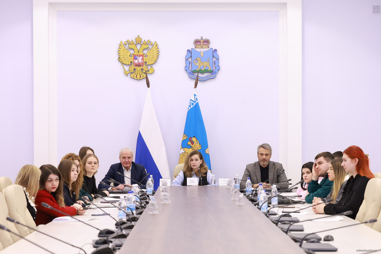 Фото: пресс-служба Псковского областного Собрания депутатов