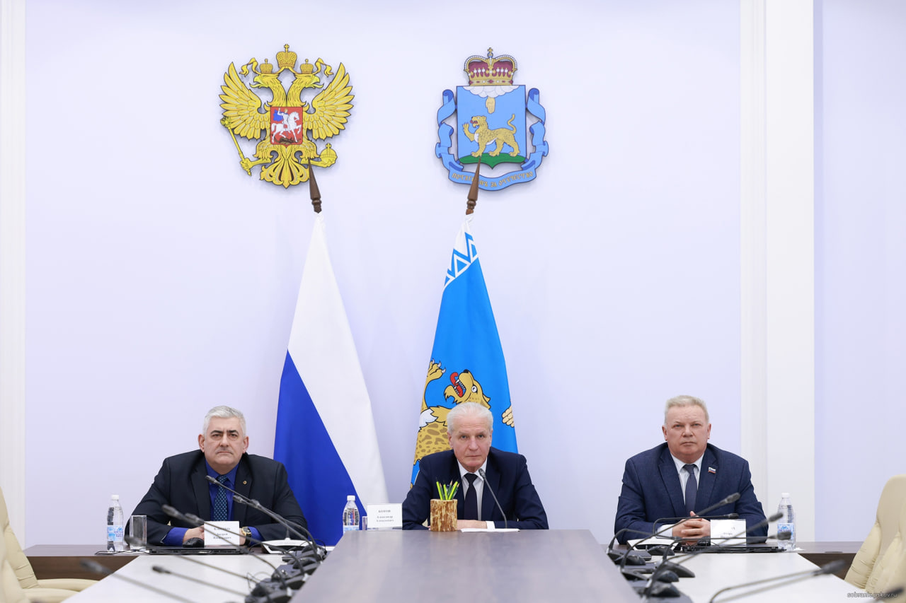 Фото: пресс-служба Псковского областного Собрания депутатов