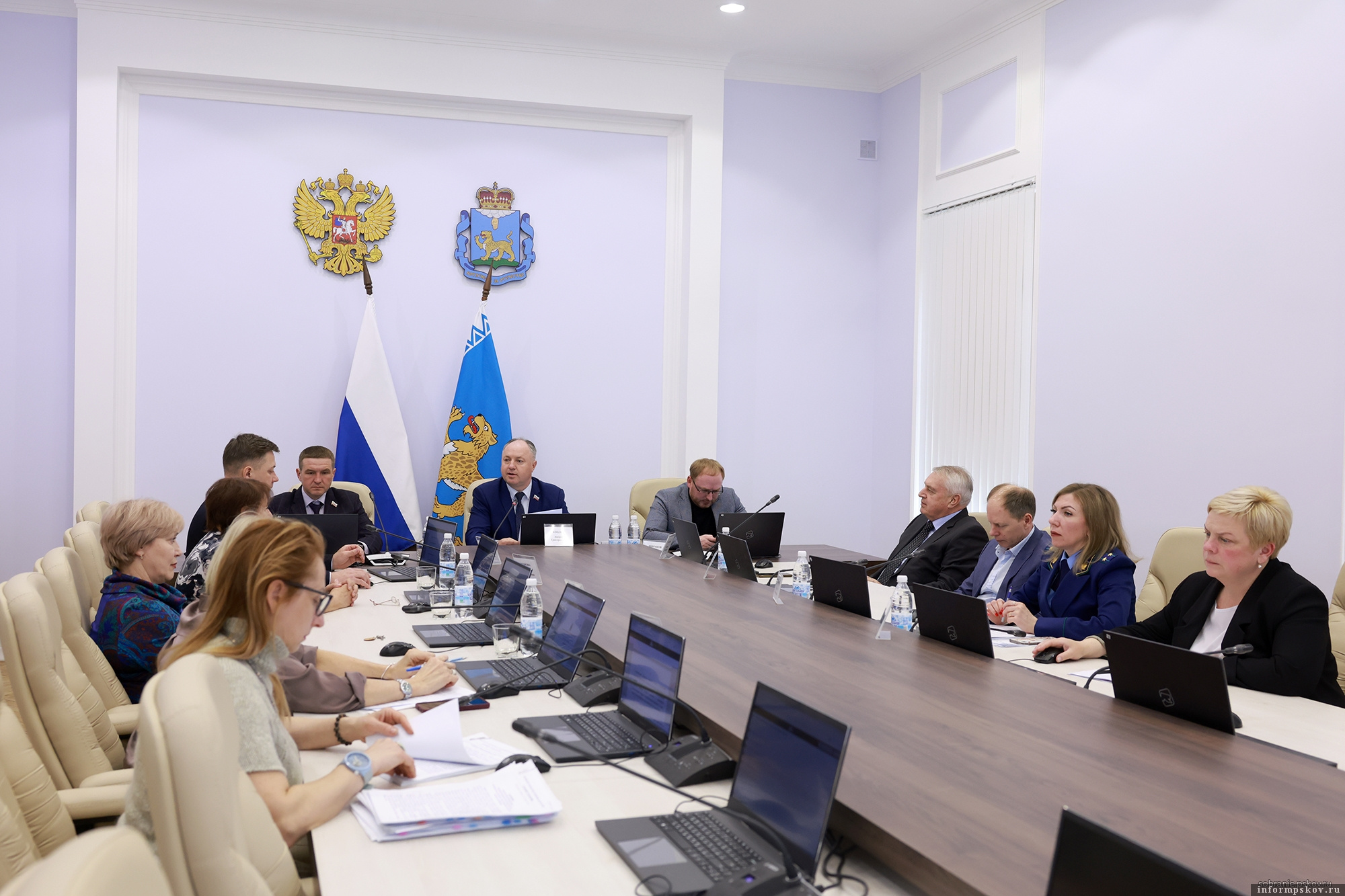Фото здесь и далее: пресс-служба Псковского областного Собрания депутатов 