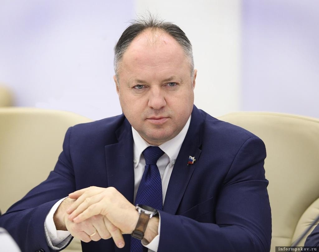 Фото: пресс-служба Псковского областного Собрания