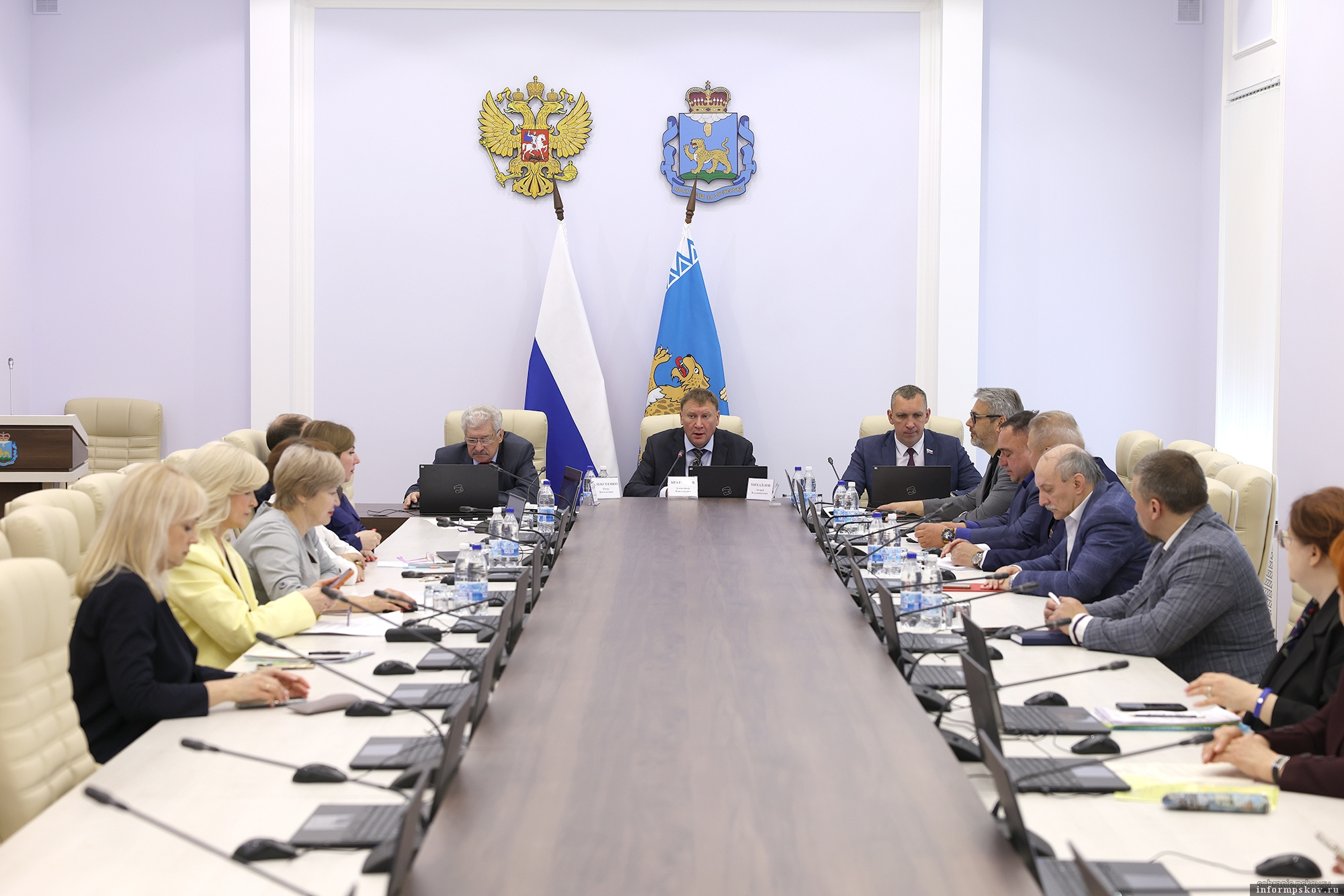 Фото: пресс-служба Псковского областного Собрания