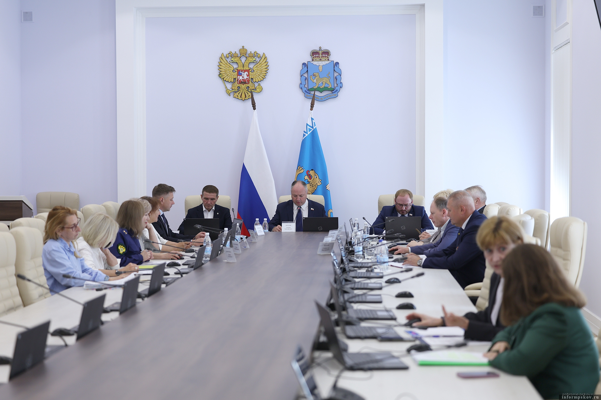 Фото: пресс-служба Псковского областного Собрания