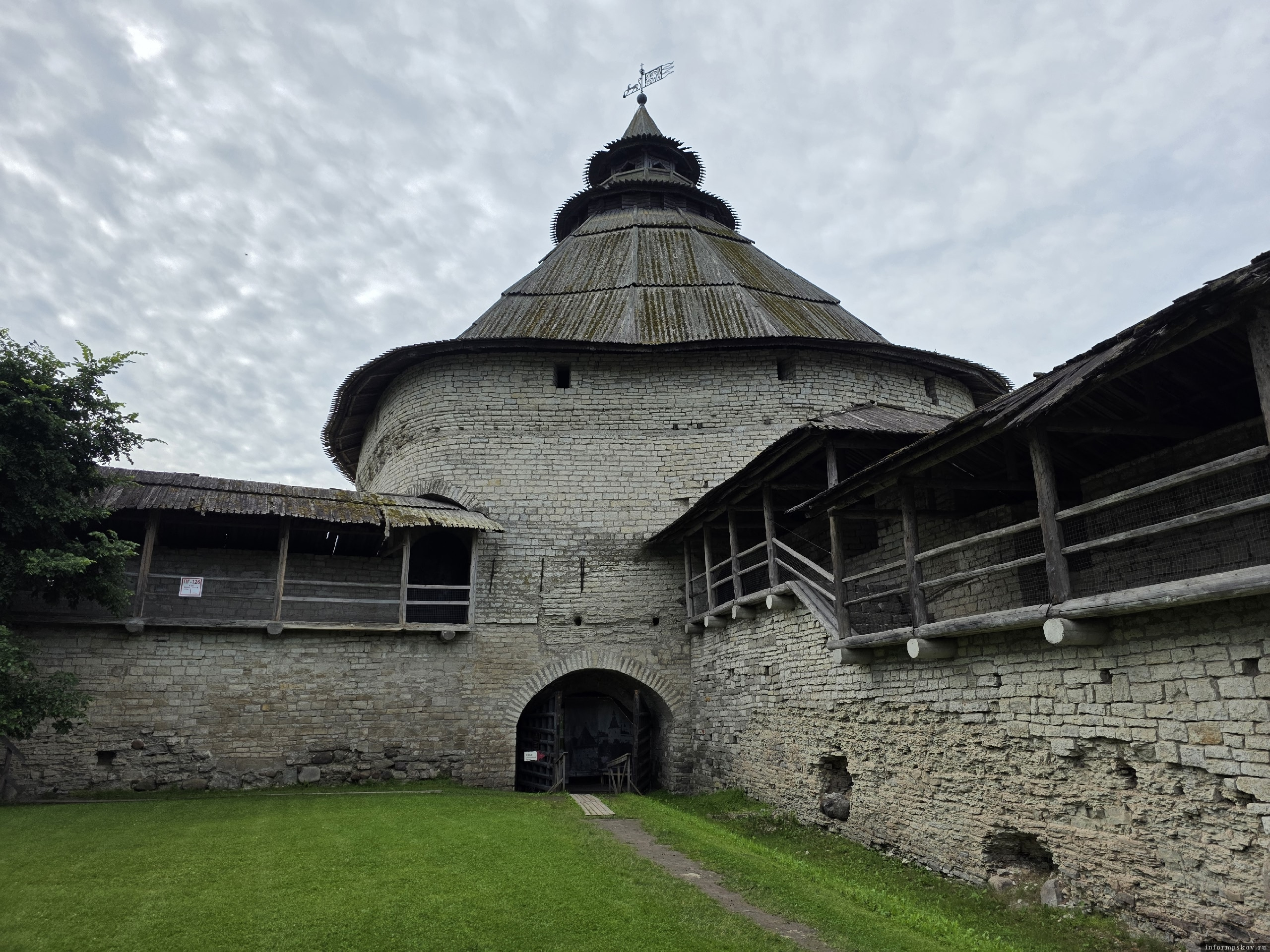 Покровская башня. Здесь и далее фото Ирины Хасле
