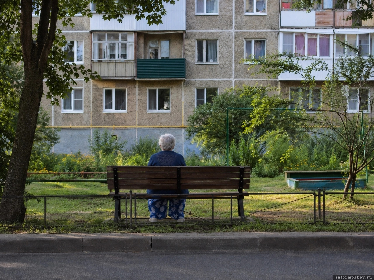 Изображение сгенерировано нейросетью. Из группы поискового отряда «ЛизаАлерт» Псковской области в соцсети «ВКонтакте»
