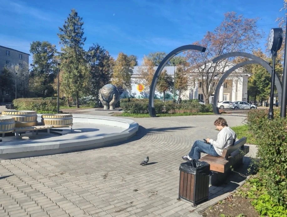 Территория сквера после благоустройства