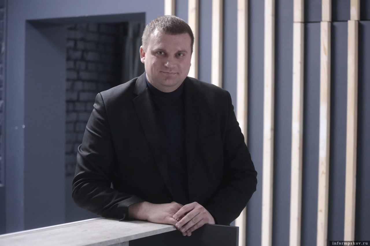 Сергей Бухаров