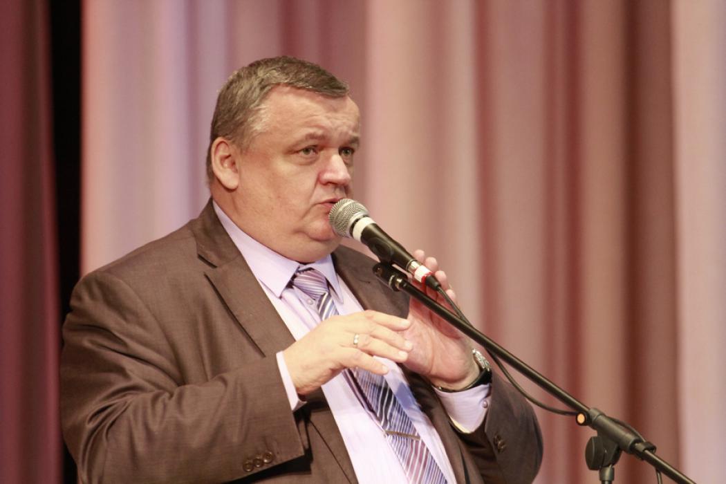 Заместитель председателя облизбиркома поздравил юных псковичей с Днем Конституции
