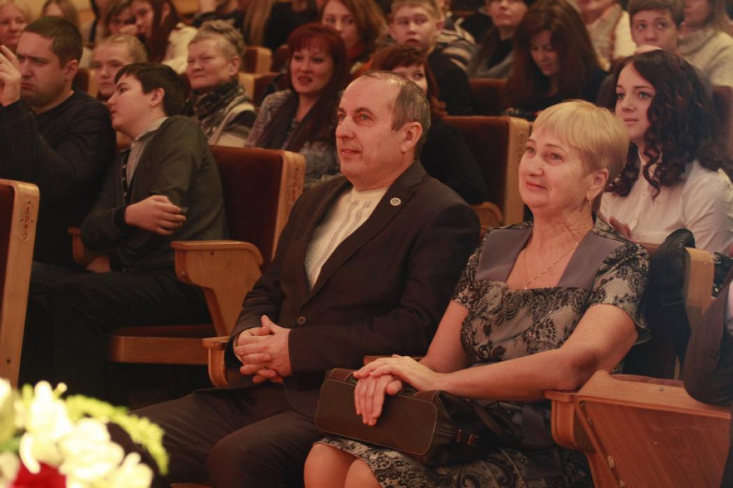 Заместитель председателя облизбиркома поздравил юных псковичей с Днем Конституции