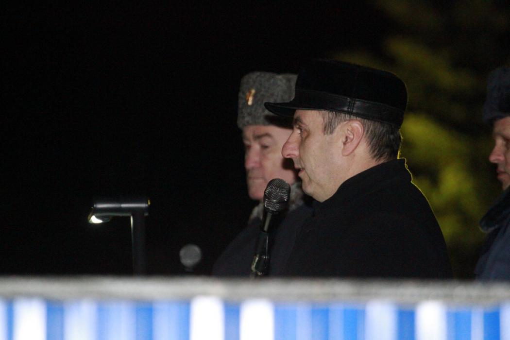Заместитель председателя облизбиркома Иван Патлач вручил благодарственные грамоты курсантам Псковского филиала академии ФСИН