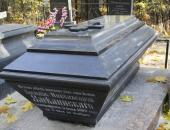 В Пскове на Мироносицком кладбище отслужили литию на восстановленном некрополе купцов-староверов XIX