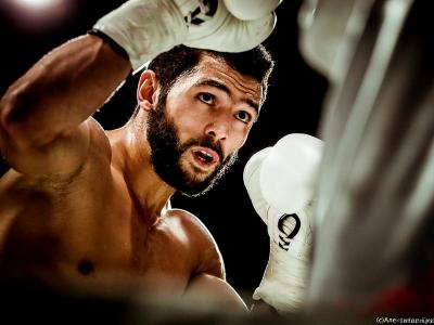 13 февраля псковский боксер Артур Акавов отстоял титул Чемпиона WBO и WBF у чемпиона Польши Себастьяна Скржыпжински. Фото: Александр Сидоренко