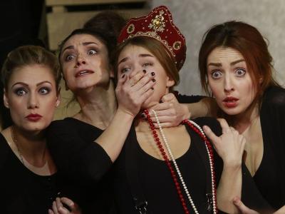 В феврале в Псковском театре драмы прошел 22-й Пушкинский театральный фестиваль. Фото со спектакля 