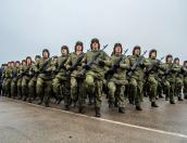 Шаманов поздравил зенитно-ракетный полк 76-й дивизии с присвоением наименования «гвардейский»