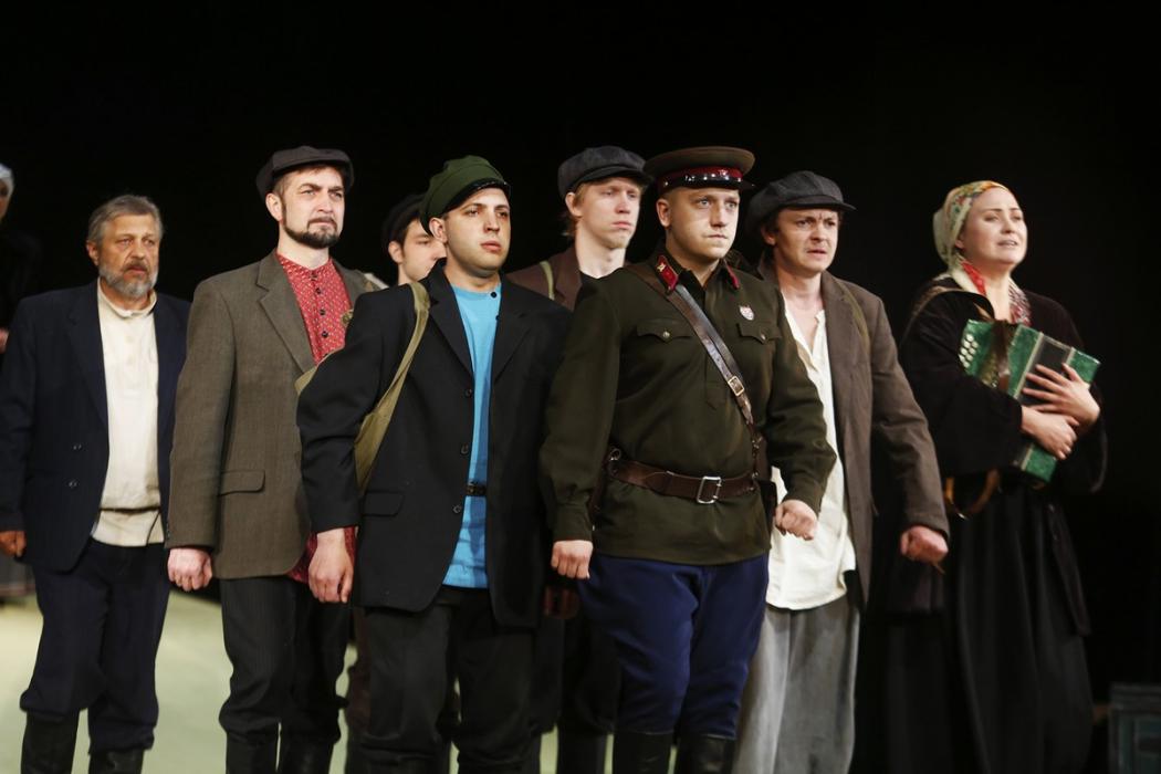 Премьера спектакля «Усвятские шлемоносцы» 