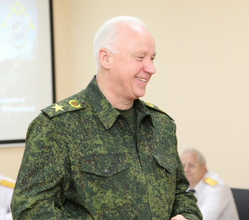 Александр Бастрыкин наградил псковских следователей