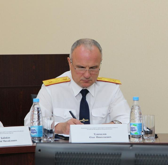 Александр Бастрыкин наградил псковских следователей