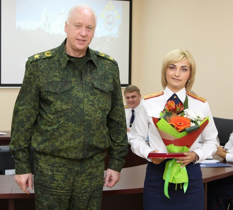 Александр Бастрыкин наградил псковских следователей