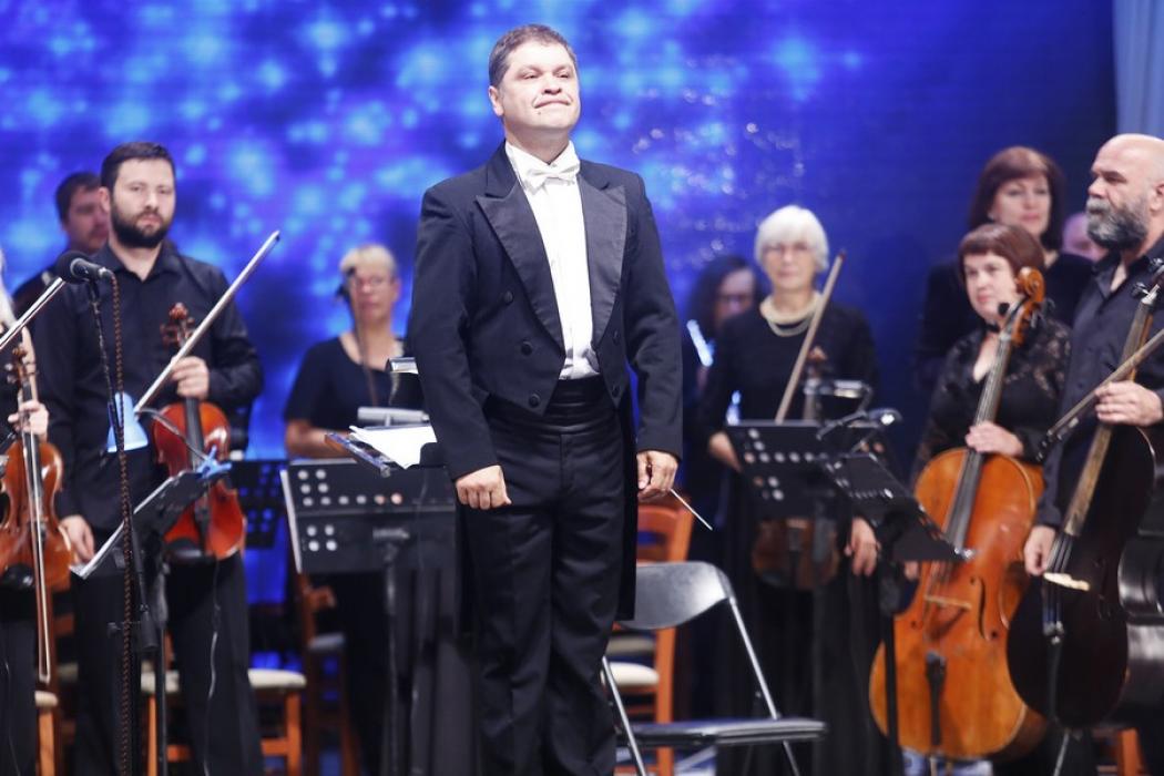Первый ночной концерт Псковского симфонического оркестра 