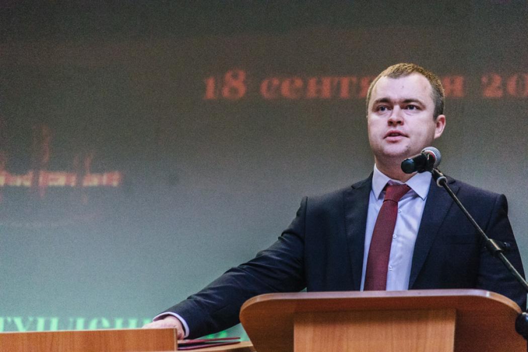 В должность главы Островского района вступил Дмитрий Быстров