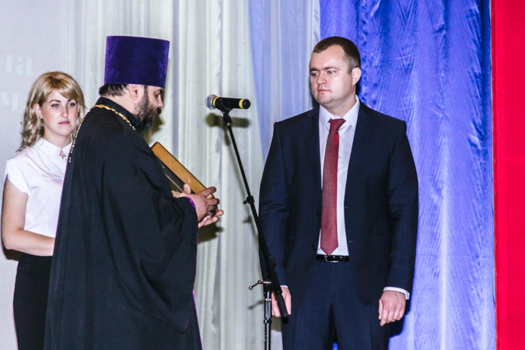В должность главы Островского района вступил Дмитрий Быстров