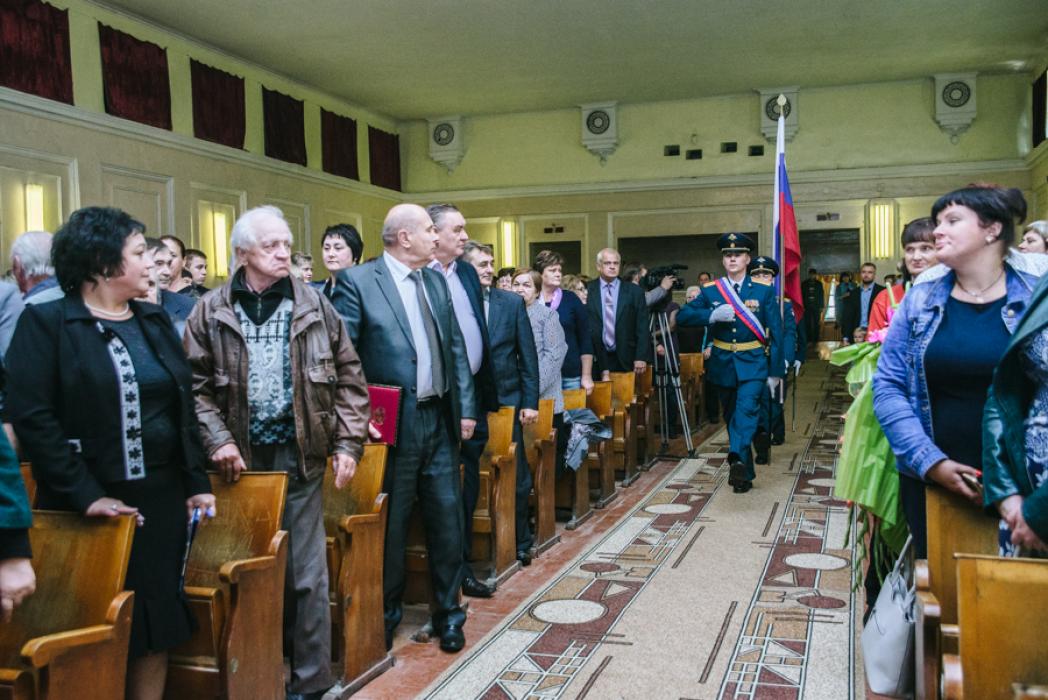 В должность главы Островского района вступил Дмитрий Быстров